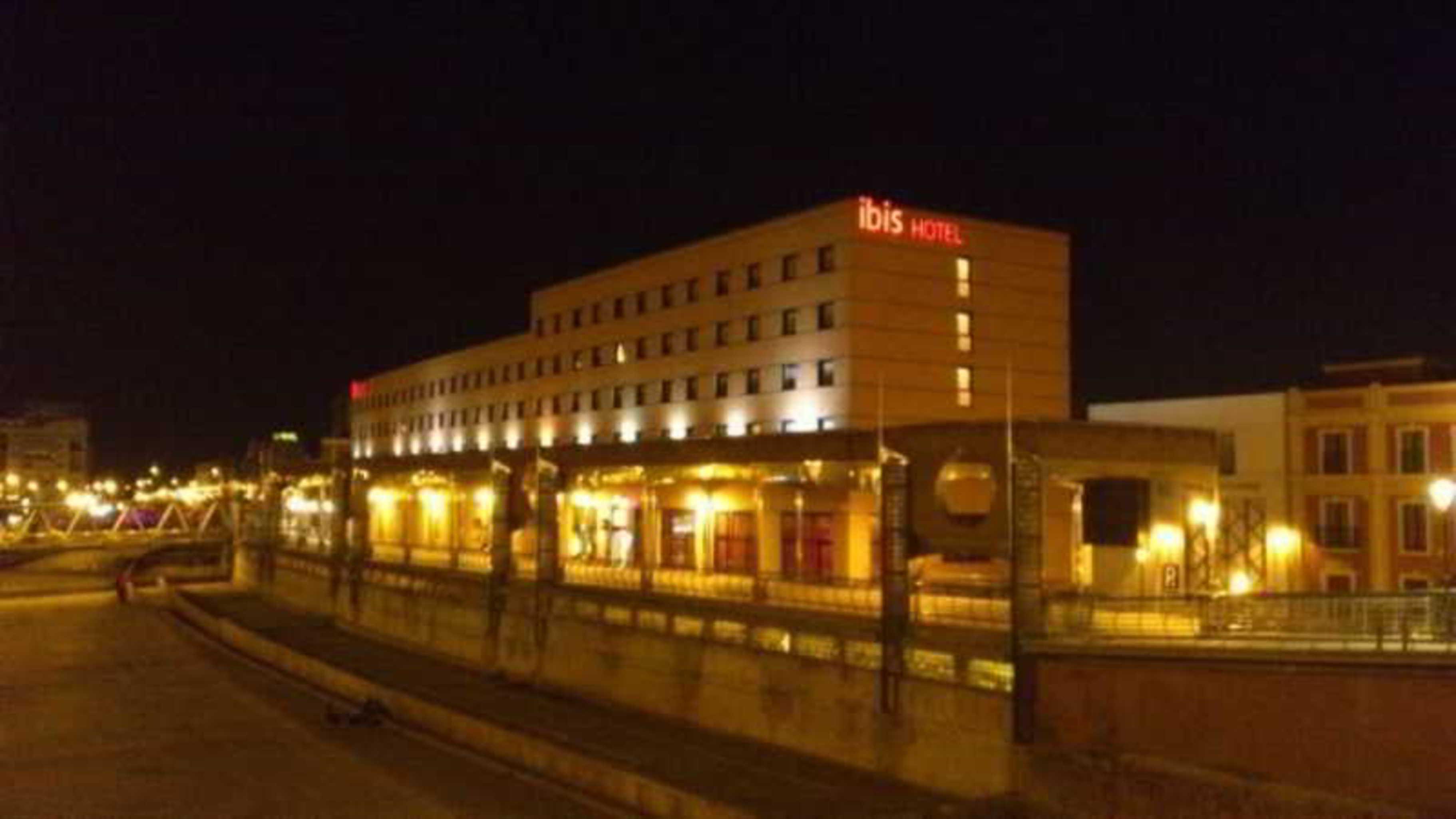 Ibis Malaga Centro Ciudad Hotel Exterior foto